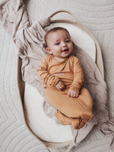 Twinky Wickeltuch- für Baby's bis 9 Monate - Transparant im Sommer - Incl. Mütze